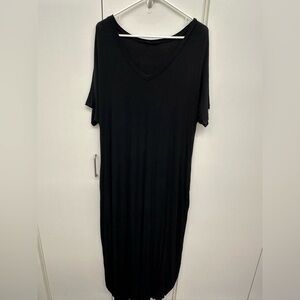 Long Black V-Neck Casual Dress